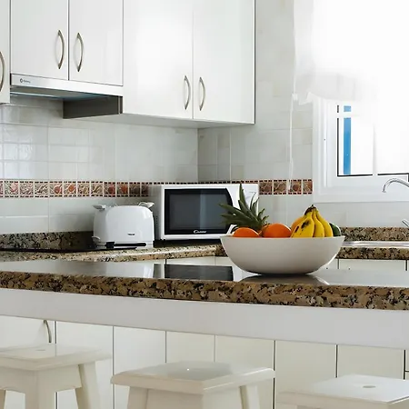 11 - Caleta Campos Аррьета